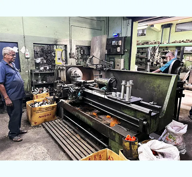 gear-manufacturer-precision-engineering-gear-solutions-worm-worm-shaft-spiral-bevel-spur-gear-helical-gear-roller-cnc-machining-vmc-machining-metal-sheet-work-machine-fabrication-food-industry-gears-paper-industry-gears-beverage-industry-g--1724402137